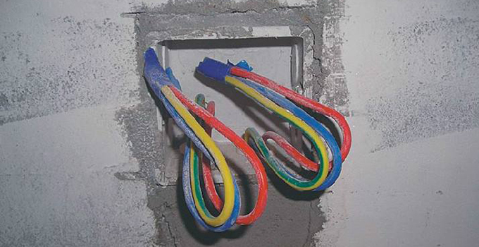 電路暗盒